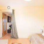 Apartment - 3-bedroom Luxury: Central & Spacious In & Big Tv And Kitchen - Duisburg