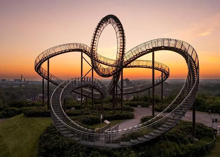 - 3-bedroom Luxury: Central & Spacious In & Big Tv And Kitchen - Lejlighed